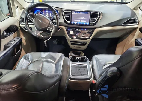 2021 Chrysler Pacifica Touring L z USA, uszkodzony, nr VIN 2C4RC1BG4MR598295